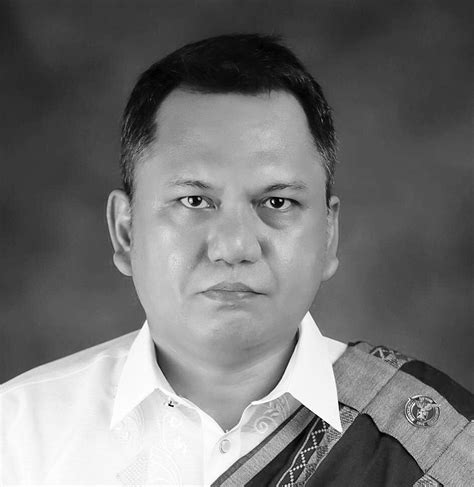 Jon ROYECA .